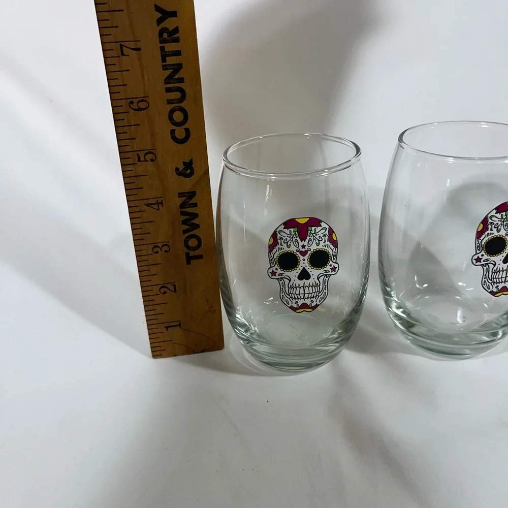 SUGAR SKULL DAY OF THE DEAD HALLOWEEN STEMLESS WINE GLASSES 5”‎ SET OF 4 PREOWN